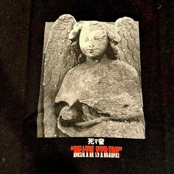 GILDAN DEATH STRIDE BLACK SHORT SLEEVE TSHIRT WITH IMAGE IN XL - Picture 2 of 4